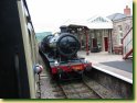 [ GWR 2-8-0 No. 3822 - Arriving at Winchcombe ]